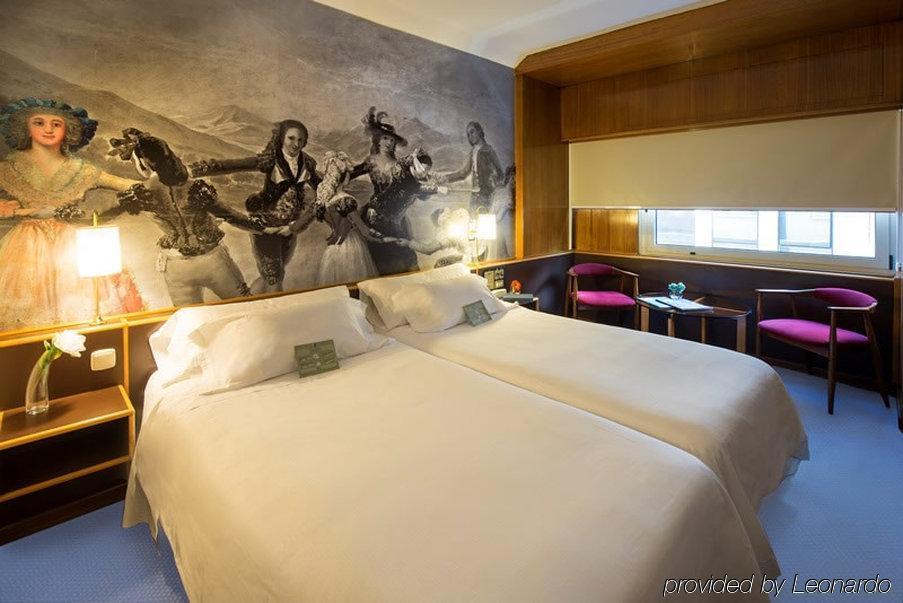 Hotel Goya Saragoça Quarto foto