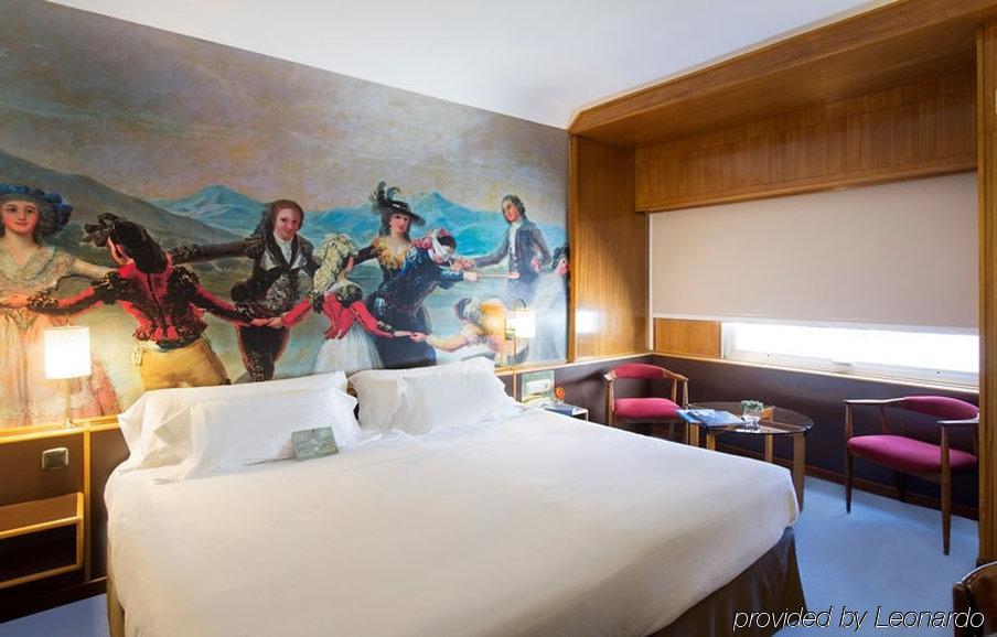 Hotel Goya Saragoça Quarto foto